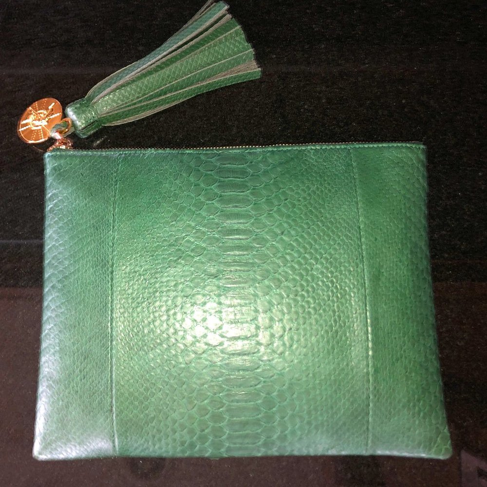 EMERALD GREEN PYTHON CLUTCH (NEW)